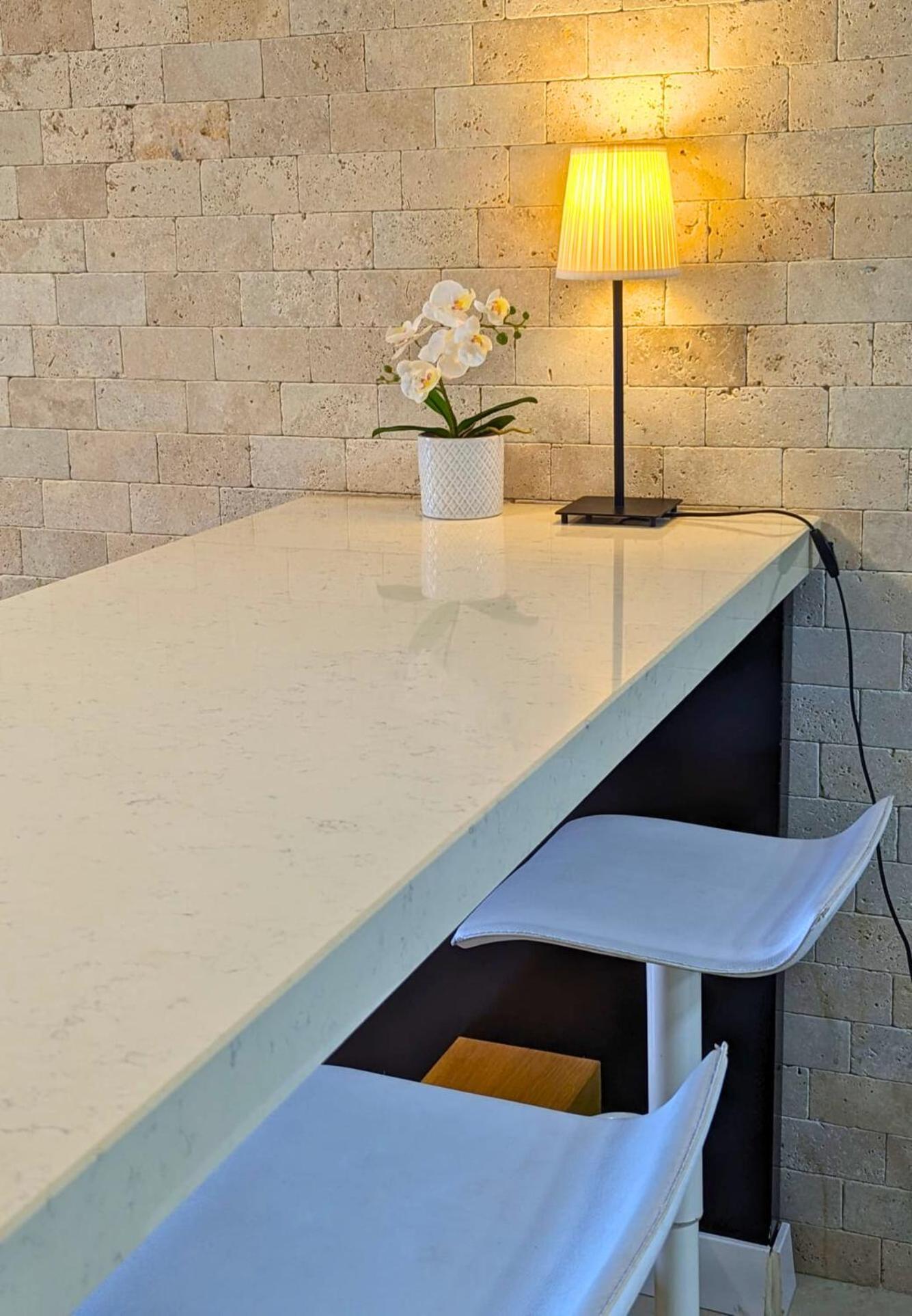 Almog Beach Apt Hotel מלון דירות אלמוג ביץ' 海法 外观 照片